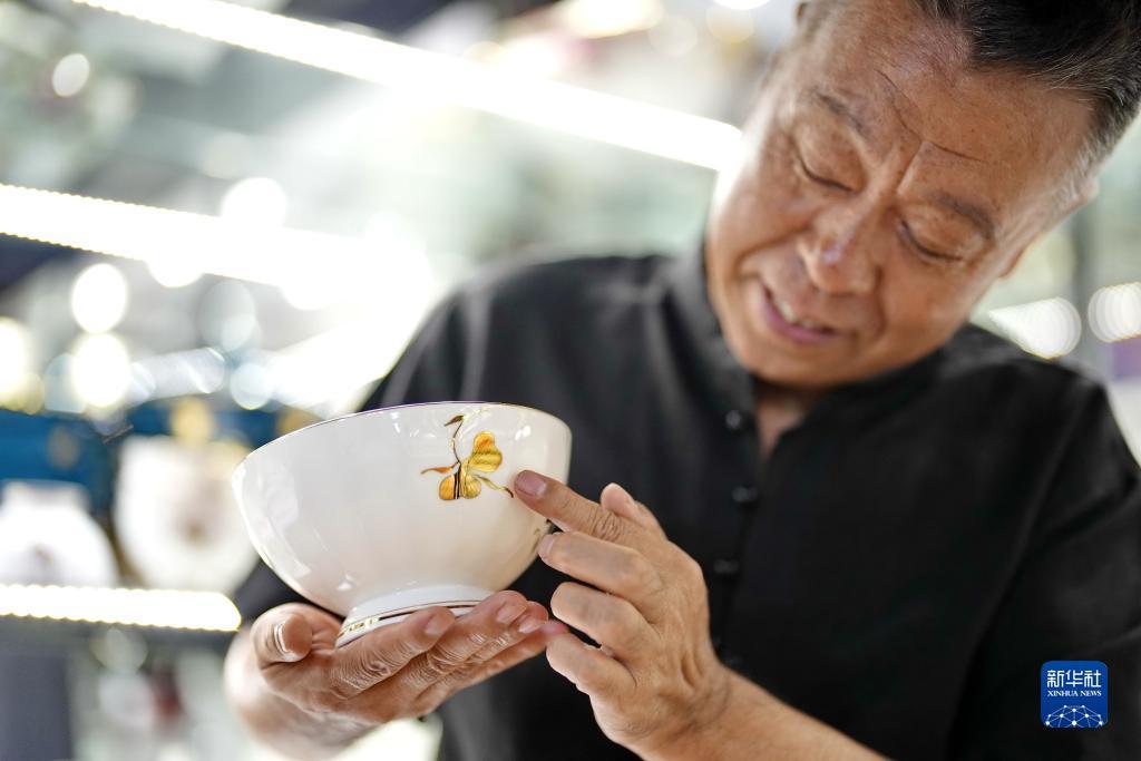 2000试玩金闯关赢彩金